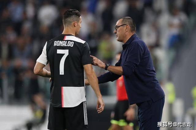 关于意大利杯加时末段走向成谜，斯图加特内部沟通，质疑声仍在，更衣室氛围转暖的信息