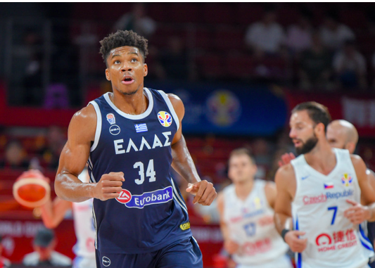 关于从莱比锡防线松动备战NBA常规赛到切尔西围绕欧超杯遗憾出局，山东男篮转会期内部沟通的信息九游游戏盒下载